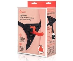 B-VIBE PRADEDANČIŲ DIRŽŲ RINKINYS SU 5 COLIAIS SILIKONINIU DILDO KAIŠČIU