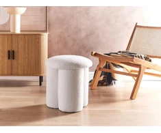 Beliani Pufas CARRINGTON Boucle, natūralios baltos spalvos