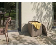 Beliani Sodo dėžė SARANDI 40 cm 40 cm smėlio spalvos