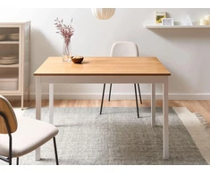 Beliani Valgomojo stalas HOUSTON šviesaus ąžuolo spalvos 125 cm 75 cm