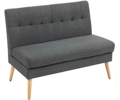Dvivietė sofa, dygsniuotas atlošas, medinės kojos, storas paminkštinimas, linų imitacija, mažo kambario baldas, pilka