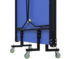 SPORTNOW lauko stalo teniso stalas, sulankstomas stalo teniso stalas su tinklu, ratukais, 2 stalo teniso raketėmis, 3 kamuoliukais, plieno, mėlynas, 274x152,5x76 cm