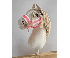 Super Hobby Horse Reguliuojamas kantaras hobi arkliukui – neoninis rožinis su balta pūkine apdaila