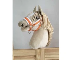 Super Hobby Horse Reguliuojamas kantaras hobi arkliukui – oranžinis su balta pūkine apdaila