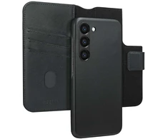 Accezz 2-in-1 odinis atverčiamas dėklas su MagSafe, skirtas Samsung Galaxy S23 – Onyx Juodas
