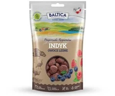 BALTICA Przysmaki regionów Turkey with forest fruits – skanėstas šuniui – 100g