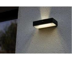 Lutec ŠVIESTUVAS SIENINIS SU SAULĖS BAT MESH 5W 800LM TW IP44