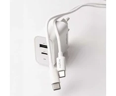 Maxlife MXTC-06-30AC PD QC įkroviklis 1x USB-C 1x USB 30W baltos spalvos + USB-C - USB-C kabelis 60W