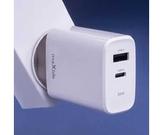 Maxlife MXTC-10-30AC PD QC įkroviklis 1x USB-C 1x USB 30W baltos spalvos