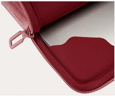 Nešiojamojo kompiuterio krepšys Tucano Velluto 2 Sleeve 16″ skirtas MacBook rožinės spalvos