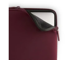 Pipetto Classic Fit Sleeve, burgundy – Apple MacBook Neo 13 (A18 Pro)