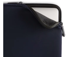 Pipetto Classic Fit Sleeve, dark mėlynas – Apple MacBook Neo 13 (A18 Pro)