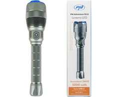 PNI Adventure F810 žibintuvėlis su 138 W LED, 3 apšvietimo lygiais ir „Turbo“ režimu, 12000 liumenų, priartinimo funkcija, iki 250 m, 5000 mAh baterija, IPX7, „Power Bank“ funkcija