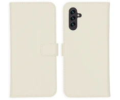 Selencia natūralios odos atverčiamas dėklas, skirtas Samsung Galaxy A13 (5G) / A04s – pilkšvai smėlio spalvos