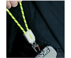 Universal wrist lanyard 2-in-1 kabelis Skinarma Dyno Ve USB-C/USB-C juodos spalvos