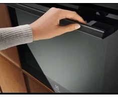 Įmontuojama el.orkaitė su pirolize Electrolux LOX8P87WZ