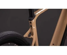 Dviratis Cube Nuroad Race cappuccino'n'juodas 2026-S (Dydis: S)