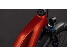 Elektrinis dviratis Cube Nuride Hybrid Pro 800 Trapeze chilli'n'juodas 2026-54 cm (Dydis: 54 cm)