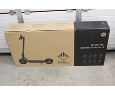 Išparduodama. Xiaomi Electric Scooter 4 EU Xiaomi Electric Scooter 4 EU 300 W 25 km/h 10 " 6 mėn. Juodas DEMO SCRATCHED MISSI