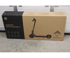Išparduodama. Xiaomi Electric Scooter 4 EU Xiaomi 3 mėn. USED AS DEMO MISSING AIR HOSE