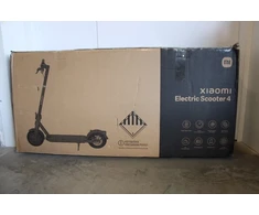 Išparduodama. Xiaomi Electric Scooter 4 EU PAŽEISTA PAKUOTĖ SCRATCHED DIRTY USED Xiaomi 6 mėn. DEMO MISSING HEXAGON WRENCH