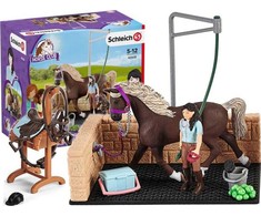 SCHLEICH HORSE CLUB Plovykla su Emile ir Luna iš „Žirgų klubo“