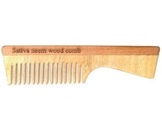 Viengubos medinės nimbamedžio šukos, Sattva Ayurveda, 19 cm