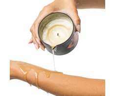 Kama Sutra Ignite Massage Oil Candle Island Passion Berry 170g