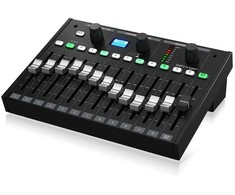 Behringer P24 „StageConnect“ skaitmeninis asmeninis maišytuvas