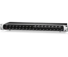 „Midas DN4888 Stage Connect“ modulis su 8/8 analoginiais įvesties/išvesties ir dviem „Ultranet“ įėjimais