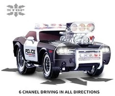 Radijo bangomis valdomas policijos automobilis su šviesos ir garso efektais