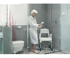 Dušo kėdė su nugaros atrama ir porankiais, INVACARE Pico