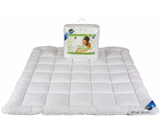 Hipoalerginė medicininė antklodė 150x200 cm, balta, poliesterio ir medvilnės mišinys, 1150 g užpildas, OEKO-TEX sertifikatas, alergiškiems žmonėms, viešbučiams, šilta antklodė miegui