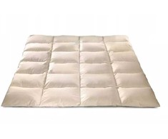 Natūralių pūkų antklodė, 140x200 cm, 1.6kg, ekru spalva, medvilninis užvalkalas, dygsniuota antklodė, visasezoninė patalynė, miego reikmenys