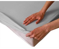 Apsauginė paklodė su guma 180x200 cm, pilka kvėpuojanti čiužinio apsauga, minkštas džersio audinis su PU sluoksniu, 25 cm bortelis, neperšlampama paklodė