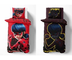 Detexpol Tamsoje švytinti patalynė 140 x 200 „Miraculous Ladybug and Cat Noir“ medvilnė