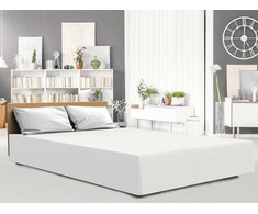 Balta paklodė su guma, džersio medvilnės ir elastano mišinys, 180x200 cm, čiužiniams iki 25 cm aukščio, elastingas kraštas, minkšta ir tampri, lengva priežiūra, nereikia lyginti, miegamojo tekstilė