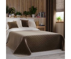 Dekoratyvinis lovos užtiesalas, 220x240 cm, geometrinis dygsniuotas raštas, karšto spaudimo technika, rudas poliesterio sofos uždangalas, aksominis apvadas, namų tekstilė