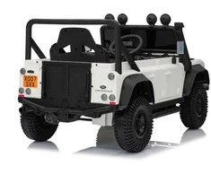 Elektromobilis Land Rover Defender 110 SVX Concept, Baltas