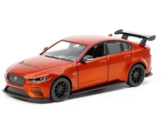 Jaguar XE SV Project 8, Spalva: Orandžinė