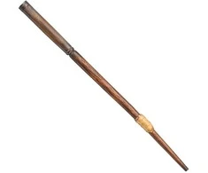 Noble Collection Pirmoji Rono Vizlio stebuklinga lazdelė – Olivanderio skrynia
