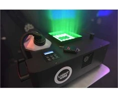 Vertical LIGHT4ME JET 2000 vertikalus dūmų aparatas LED + IR nuotolinio valdymo pultas