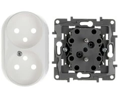 DVIGUBAS LIZDAS LE-764542 Niloe 230 V 16 A LEGRAND
