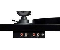 Patefonas Pro-Ject E1 BT su Audio-Technica AT3600L galvute, priešstiprintuviu ir Bluetooth, juodas