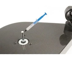 „Pro-Ject Grease-it“ alyva, skirta sutepimo stalo guoliams tepti