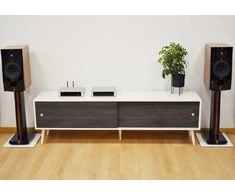 Medinė TV spintelė RETRO stiliaus SONOROUS RTRA-180-WHT-BNW plotis 180cm