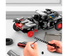 RC automobilis 1:30