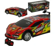 RC sportinis automobilis raudonos spalvos