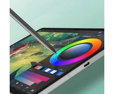 „Dux Ducis Naad“ popierinis matinis ekrano apsauginis sluoksnis, skirtas „Samsung Galaxy Tab S10 FE Plus“ su juodu rėmeliu.
