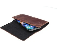 Dėklas Oem ROYAL Crazy Horse universal horizontal leather belt holster dydis L skirtas Apple iPhone 12 / 12 PRO / 13 / 13 PRO / 14 / 14 PRO / Samsung Galaxy S10 / S20 / S21 / A40 / Huawei P8 LITE / P30 / P40 / P9 LITE rudos spalvos